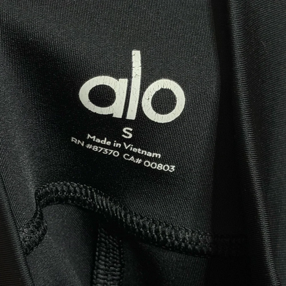 ALO Yoga High Waist Airlift Legging in Black
